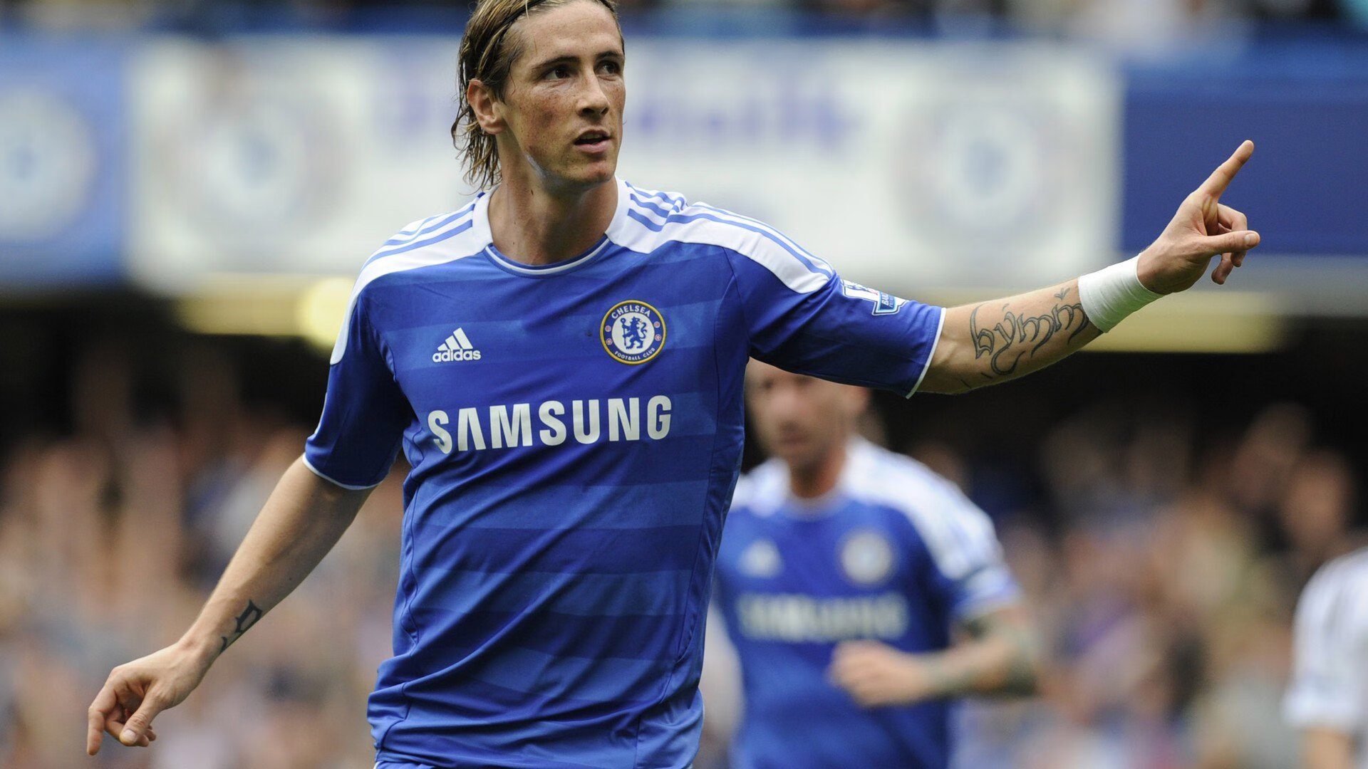 “美洲狮队打破纪录，力争橄榄球锦标赛冠军”