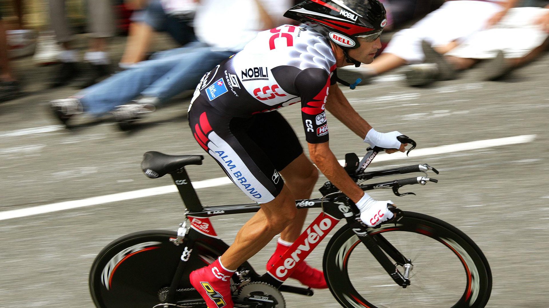 中国足球联赛市场营销策略创新升级,中国足球市场化现状